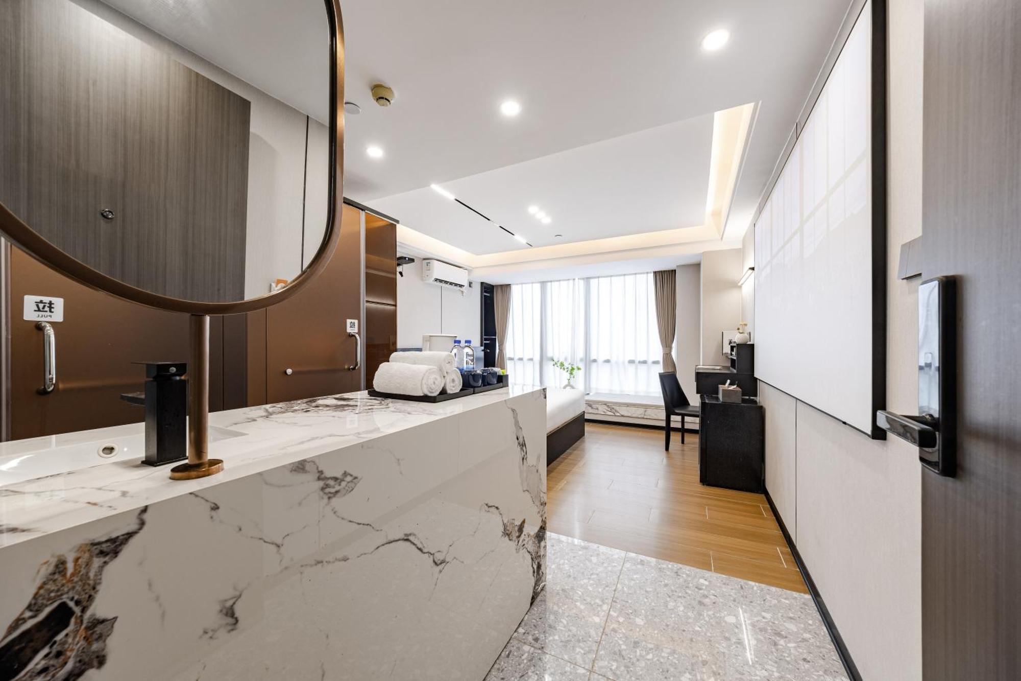 Yu Manju High-Floor Huge-Screen Audiovisual Hotel-Guangzhou Tower Zhujiang New Town Sports West Road Branch Exterior foto